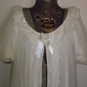 Vintage White Nylon Peignoir Set Robe & Gown Med Ruched Lingerie Lace Nylon